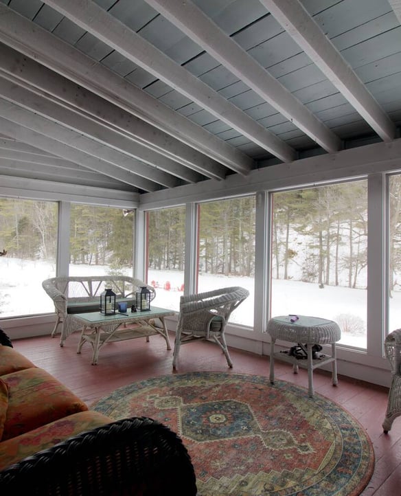 Screened Porch & Hot Tub